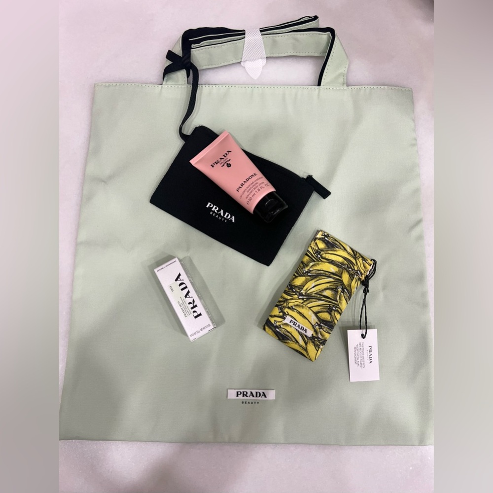 Prada Beauty gift set